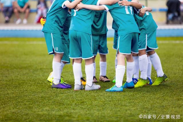 李添荣在比赛中表现出色，贡献14分及多项数据